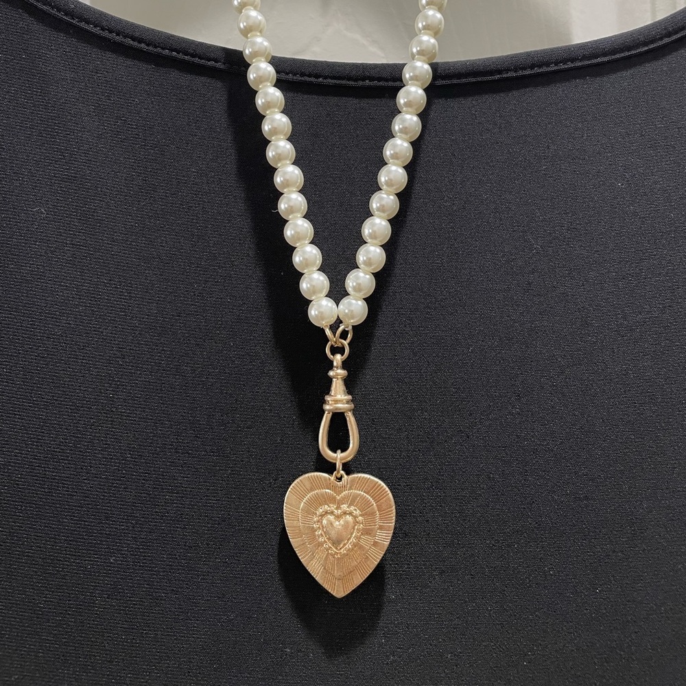 Pearl Necklace (faux)